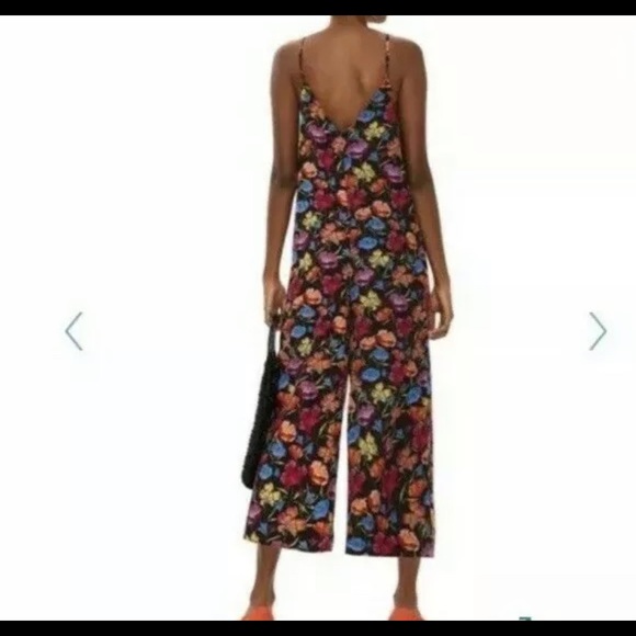 NEW TOPSHOP Sleeveless Floral Jumpsuit SIZE 8-10 - Picture 2 of 8